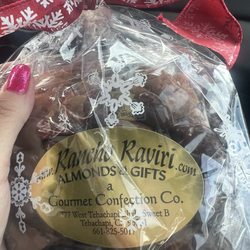 Rancho Raviri Almonds & Gifts - Gift for my sons tutor