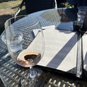 Calcareous Vineyard - Wine Tasting Room Near Me - Paso Robles, California