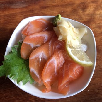 Momiji - Salmon Sashimi Don - Japanese Near Me - Seattle, Washington Momiji - Salmon Sashimi Don - Japanese Near Me - Seattle, Washington