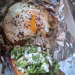 Avocado Toast w/egg