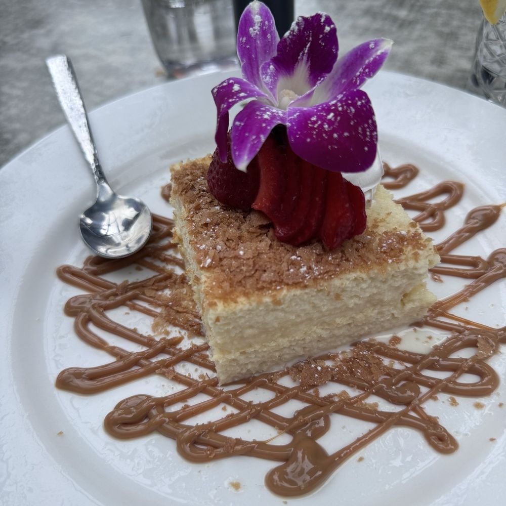 Barrio - Tres leches - Mexican Near Me - Chicago, Illinois