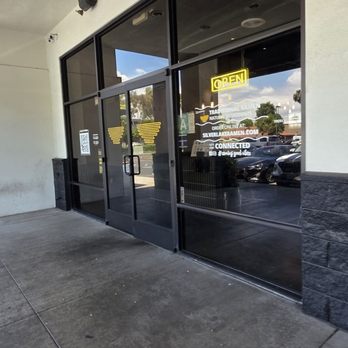 Silverlake Ramen - Outside - Ramen Near Me - Downey, California Silverlake Ramen - Outside - Ramen Near Me - Downey, California