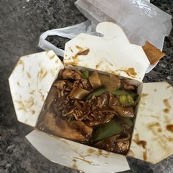 Thai Garden Restaurant - Drunken Noodles with chicken