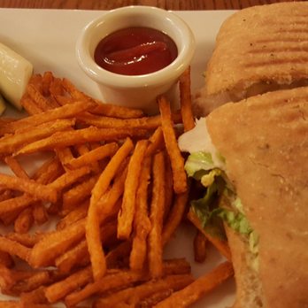 The Berghoff Restaurant - Bars Near Me - Chicago, Illinois