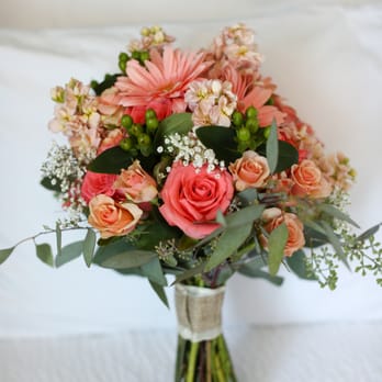 Events By Jess - Bride's bouquet with a burlap wrap - Party & Event Planning Near Me