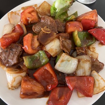 August Moon Chinese Bistro - Beef Sauteed Beef , Sweet Onion , Color Pepper And Tomato - Chinese Near Me - Louisville, Kentucky August Moon Chinese Bistro - Beef Sauteed Beef , Sweet Onion , Color Pepper And Tomato - Chinese Near Me - Louisville, Kentucky