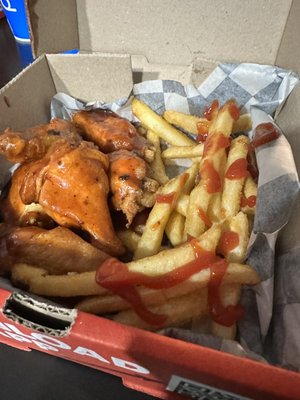Wing Snob by null