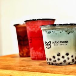 Boba Break Tea House - Seaside Heartbreaker BYOB : lychee/dragonfruit black tea w/ lychee bits