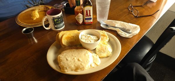 Del Rey Cafe and the Loft by null