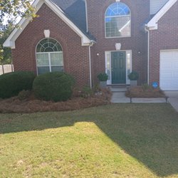 ATR Lawn Care - Pine straw installation