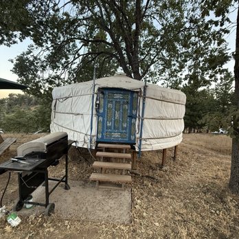 Sequoia Highlands Camp - Vacation Rentals Near Me - Dunlap, California