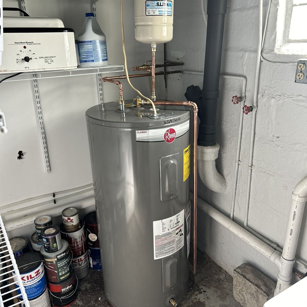 Don Bigley Plumbing - New hot water tank - Plumbing Near Me - Carnegie, Pennsylvania Don Bigley Plumbing - New hot water tank - Plumbing Near Me - Carnegie, Pennsylvania