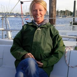 Imagine Sailing Tours - getting ready to set sail