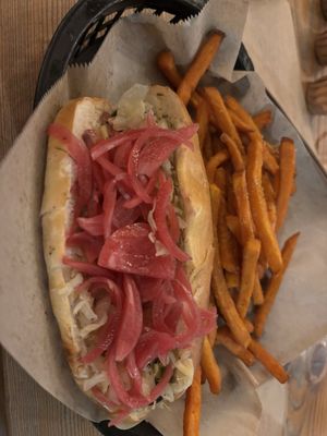 Rosamunde Sausage Grill by null