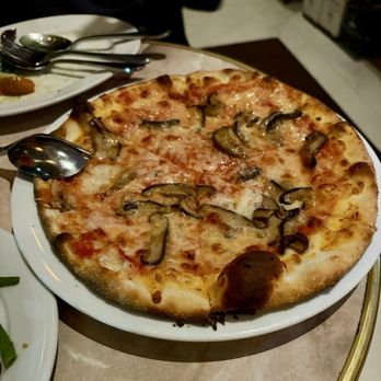 Vespaio - MUSHROOM PIZZA - Italian Near Me - Los Angeles, California Vespaio - MUSHROOM PIZZA - Italian Near Me - Los Angeles, California