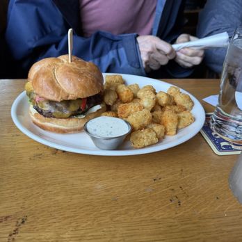 McMenamins Cornelius Pass Roadhouse - Burger - New American Near Me - Hillsboro, Oregon