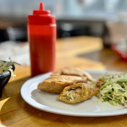 El Buen Gusto Salvadoreño - Empanadito pastelito