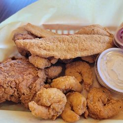 Louisiana Fried Chicken & Wings - 2 piece chicken, 2 piece fish with 6 shrimp platter