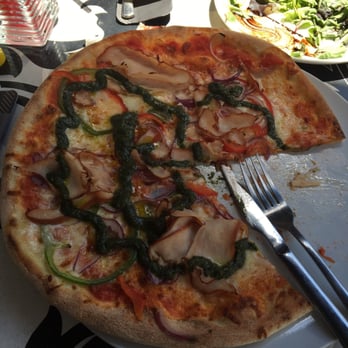 Very Italian Pizza - Pollo Pizza - Pizza Near Me - Den Haag, ZH Very Italian Pizza - Pollo Pizza - Pizza Near Me - Den Haag, ZH