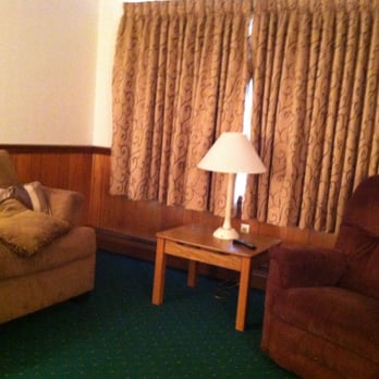 Coachman Motor Lodge - Room #8 living room - Hotels Near Me - Elmira, New York Coachman Motor Lodge - Room #8 living room - Hotels Near Me - Elmira, New York