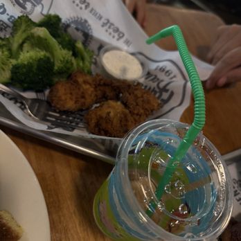 Famous Dave's Bar-B-Que - Kid's Hand Breaded Chicken Strips - Barbeque Near Me - San Jose, California