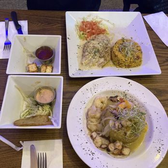 Islote Beach Restaurant - Fish, mofongo, fried cheese, ?? - Seafood Near Me - Arecibo, Puerto Rico