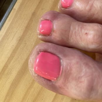 WYNN Nails & Spa - Polish on cuticles which were not pushed back. Uneven cut/file and tip of nail not sealed. - Nail Salons Near Me - Fresno, California