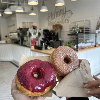 Johnny Doughnuts - Blueberry Donut, Glaze donut - Donuts Near Me - San Francisco, California Johnny Doughnuts - Blueberry Donut, Glaze donut - Donuts Near Me - San Francisco, California