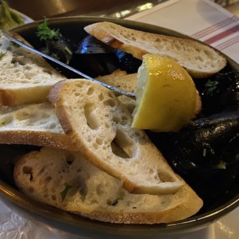 Karvers Grille - Mussels - American Near Me - Holbrook, New York