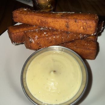 Beaucoup - Cocktail Bars Near Me - Richmond, Virginia