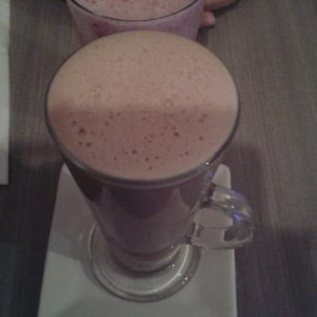Rivière Gran Café - Choconutella (hot) and black berry smoothie - Coffee & Tea Near Me - Oaxaca, OAX Rivière Gran Café - Choconutella (hot) and black berry smoothie - Coffee & Tea Near Me - Oaxaca, OAX