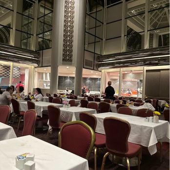 Cafe Sierra - New American Near Me - Universal City, California