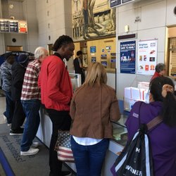 US Post Office - Broadway - 1 window open, 12 people in line.