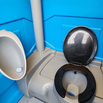 Chemi-Toi - We rented the flushing one & it didn't disappoint. - Party Equipment Rentals Near Me - Kapolei, Hawaii Chemi-Toi - We rented the flushing one & it didn't disappoint. - Party Equipment Rentals Near Me - Kapolei, Hawaii