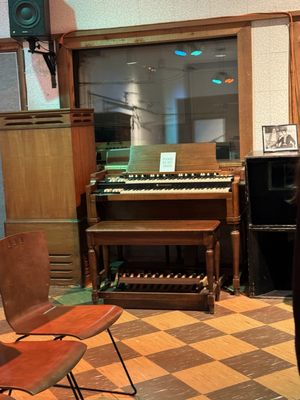 Historic RCA Studio B by null