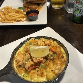 Moby Dick’s Oyster Bar & Grill - Lobster Mac & Fish Sandwich - Seafood Near Me - West Haven, Connecticut Moby Dick’s Oyster Bar & Grill - Lobster Mac & Fish Sandwich - Seafood Near Me - West Haven, Connecticut