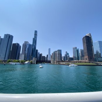 First Lady - Beautiful city view from the water - Boating Near Me - Chicago, Illinois