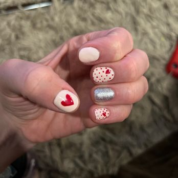 Spruce Nail Shop - Nail Salons Near Me - Cincinnati, Ohio