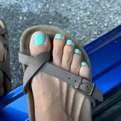 Majestic Hair & Nails Spa - Regular pedicure