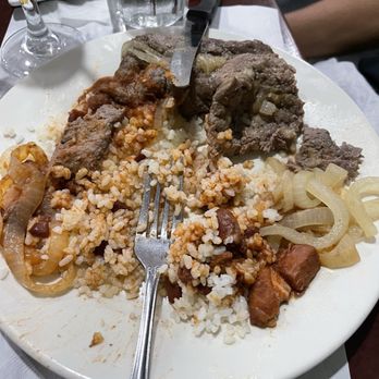 Burbujas By René - Bistec encebollado arroz con habichuelas - Puerto Rican Near Me - Guaynabo, Puerto Rico