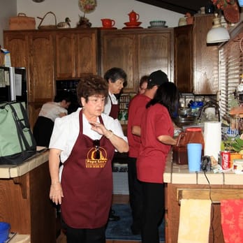 Papa Lee's Southern BBQ Catering - LOTS of staff to make sure every detail was covered. - Caterers Near Me Papa Lee's Southern BBQ Catering - LOTS of staff to make sure every detail was covered. - Caterers Near Me