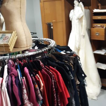 Cait's Warehouse - Consignments and Estate Sales - Clothing - Estate Liquidation Near Me - Mokena, Illinois Cait's Warehouse - Consignments and Estate Sales - Clothing - Estate Liquidation Near Me - Mokena, Illinois