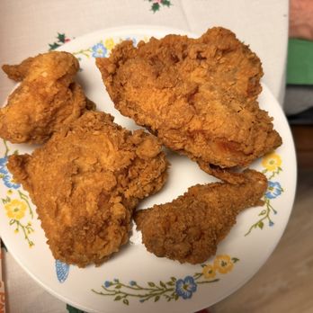 Popeyes Louisiana Kitchen - Four pieces of chicken. Breast, thigh, leg, wing. - Fast Food Near Me - Omaha, Nebraska Popeyes Louisiana Kitchen - Four pieces of chicken. Breast, thigh, leg, wing. - Fast Food Near Me - Omaha, Nebraska
