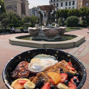Lapisara Eatery - French Toast Set - Breakfast & Brunch Near Me - San Francisco, California Lapisara Eatery - French Toast Set - Breakfast & Brunch Near Me - San Francisco, California