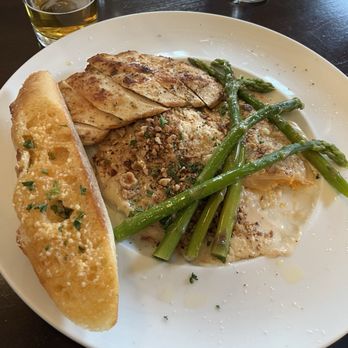 Magnolia Grill - Butternut squash and Gorgonzola ravioli (9/10) - American Near Me - Silverton, Oregon