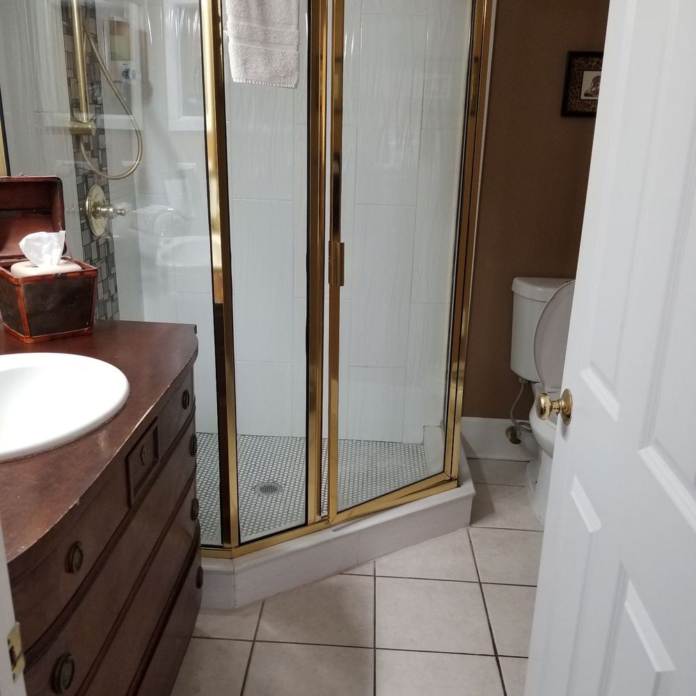 Carriage Way Centennial - Safari room bathroom - Hotels Near Me - Saint Augustine, Florida Carriage Way Centennial - Safari room bathroom - Hotels Near Me - Saint Augustine, Florida