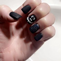 Castaic Nails