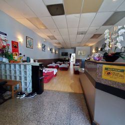 Foot Relief - Shared space with massage beds