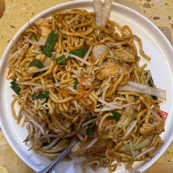 Dumpling House - CM05.Chicken Lo Mein - Chinese Near Me - Plano, Texas