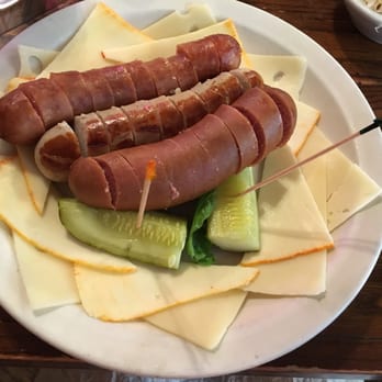 Schilo's - Shilo's Sampler with Bratwurst, Knockwurst, Cheddarwurst, Swiss Cheese and Muenster Cheese - Delis Near Me - San Antonio, Texas